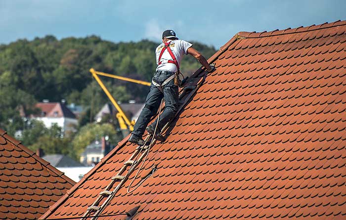 How To Hire A Local Roofing Company